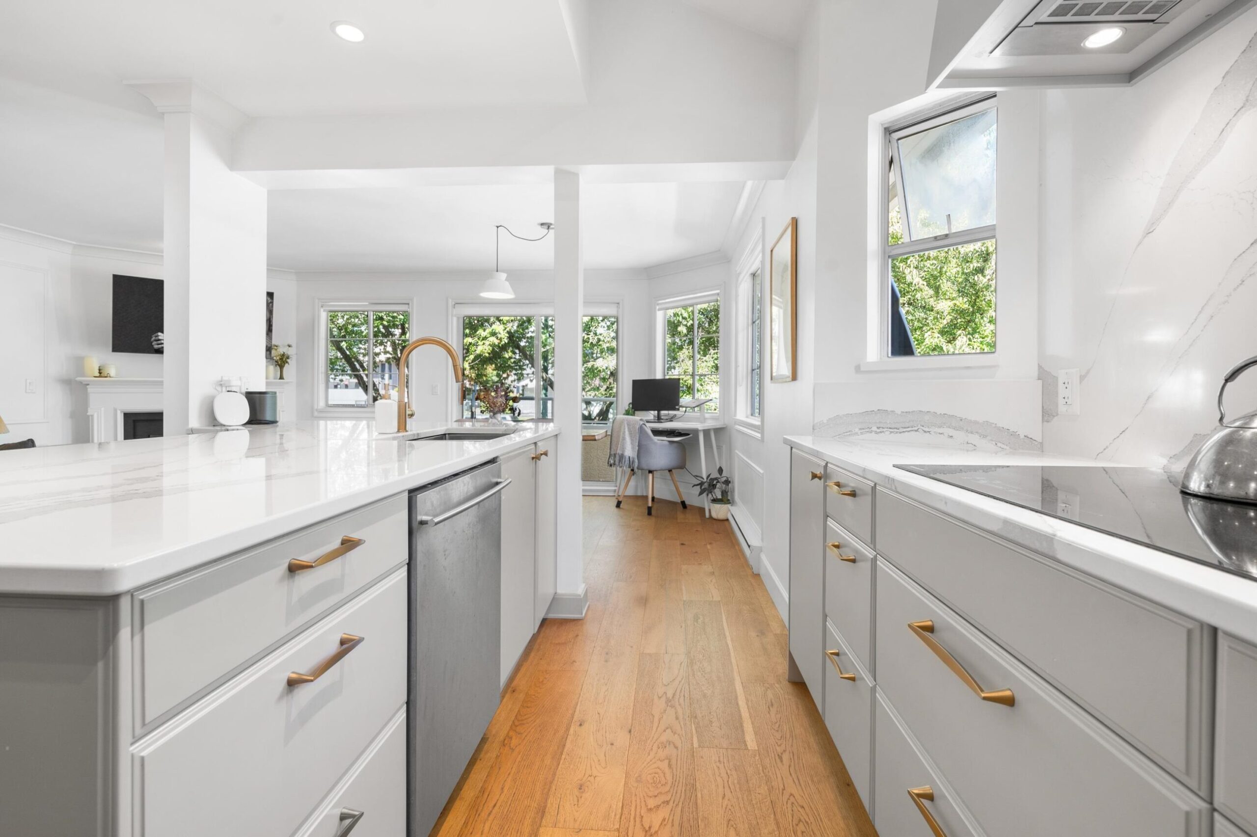 8-249 E 4th Street