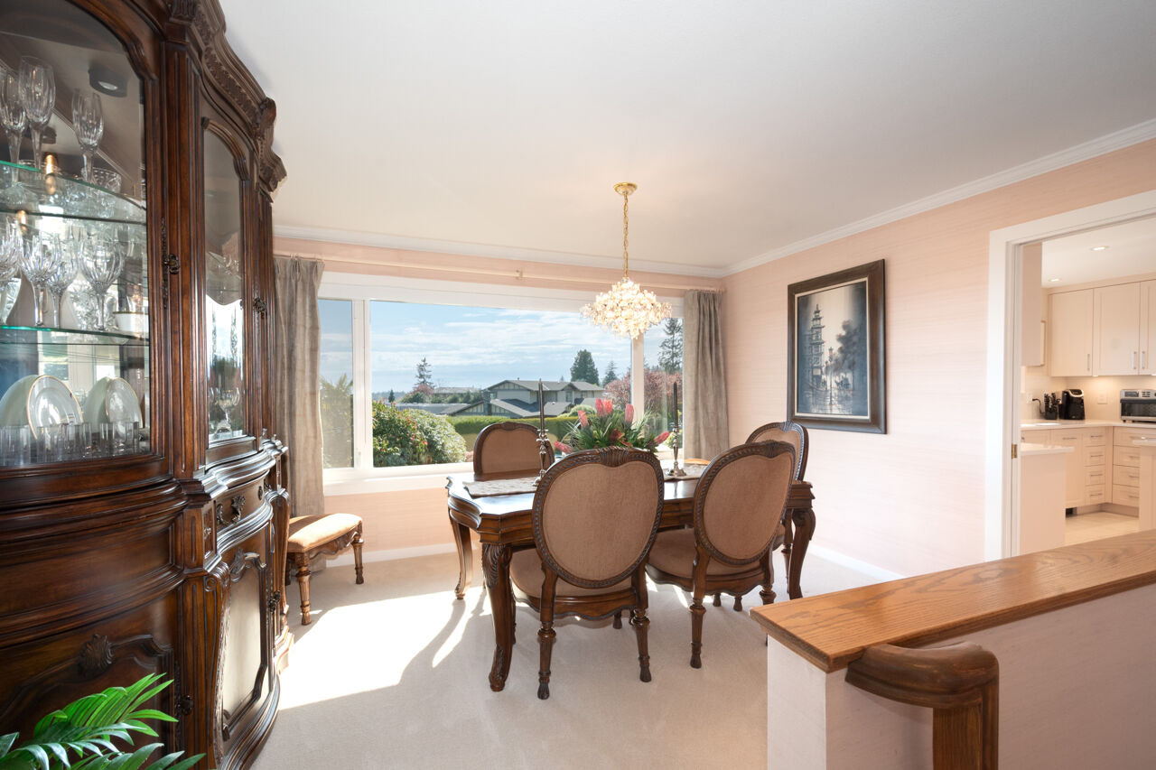 4228 Rockridge Crescent