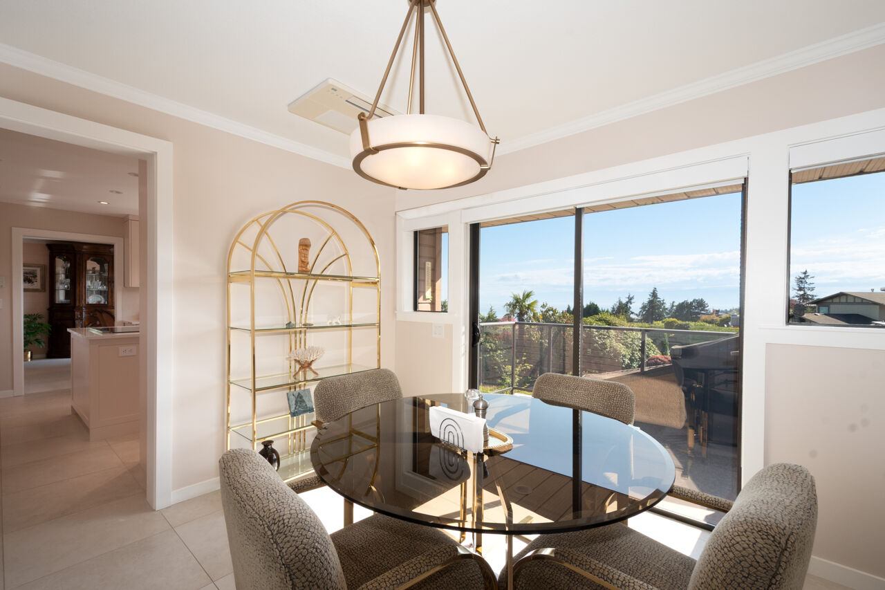 4228 Rockridge Crescent