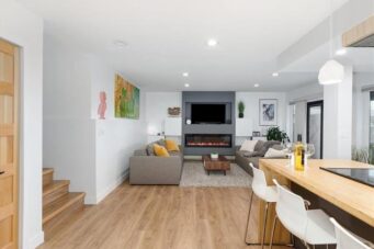 1039 W Keith Road