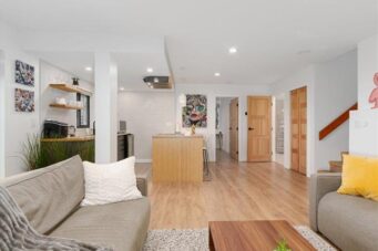 1039 W Keith Road