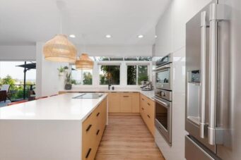 1039 W Keith Road