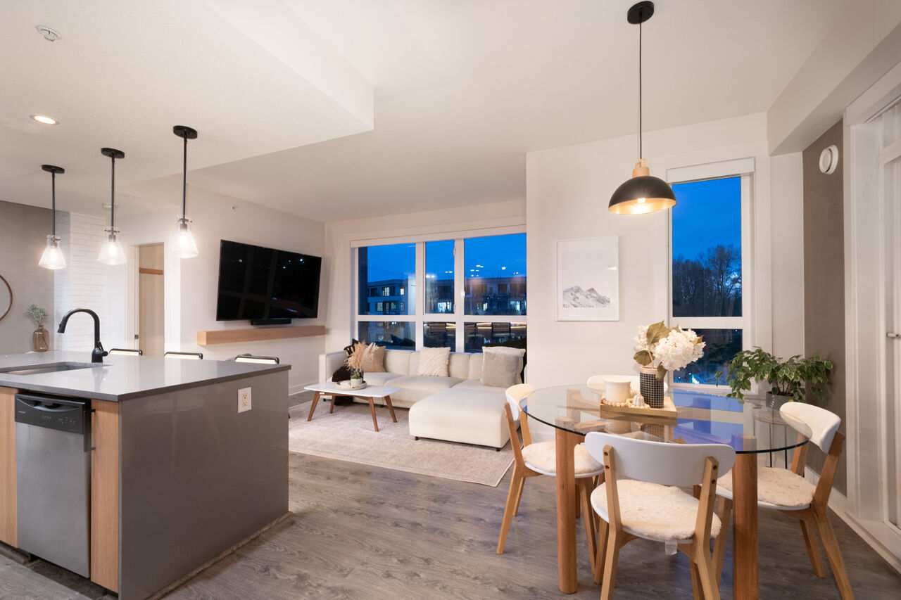 417 733 W 14th Street