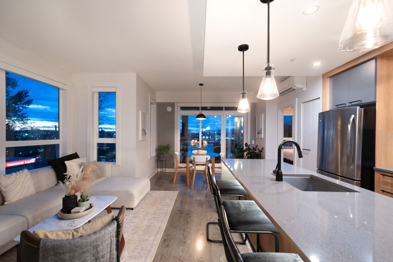 417 733 W 14th Street