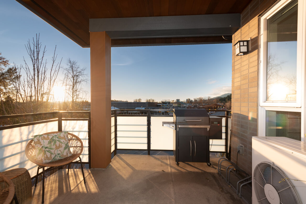 417 733 W 14th Street