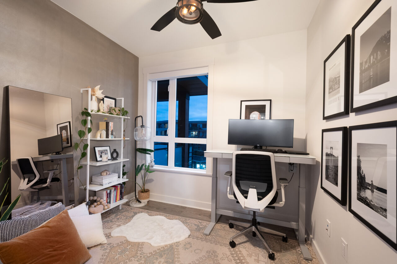 417 733 W 14th Street