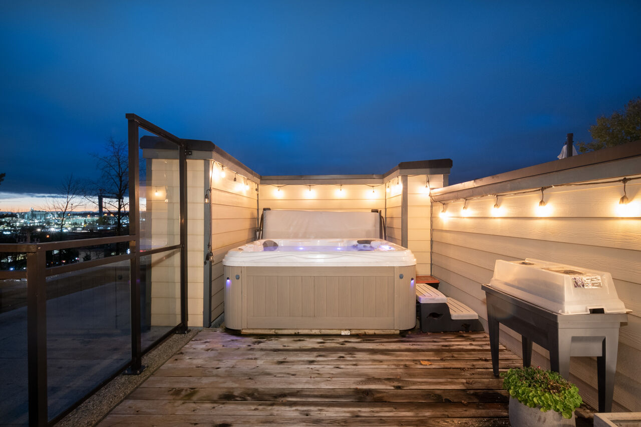 417 733 W 14th Street