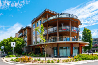 417 733 W 14th Street