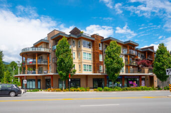 417 733 W 14th Street