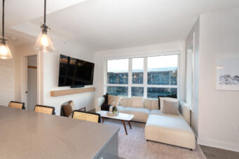 417 733 W 14th Street