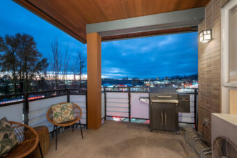 417 733 W 14th Street