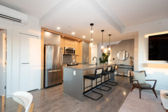 417 733 W 14th Street