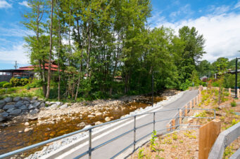 417 733 W 14th Street