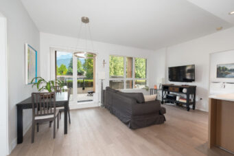 217 - 3220 Connaught Crescent