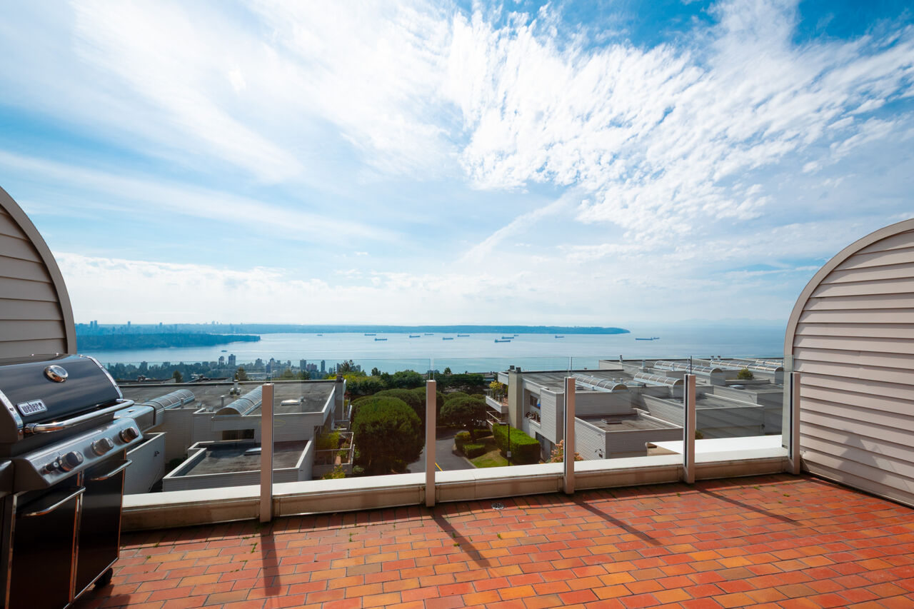 210 2274 Folkestone Way