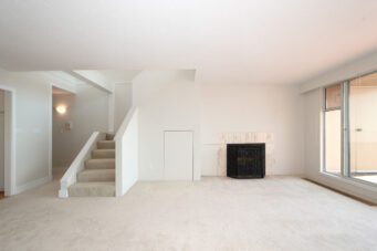 210 2274 Folkestone Way