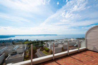 210 2274 Folkestone Way