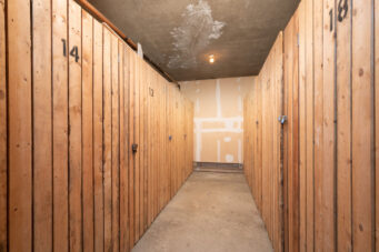 210 2274 Folkestone Way