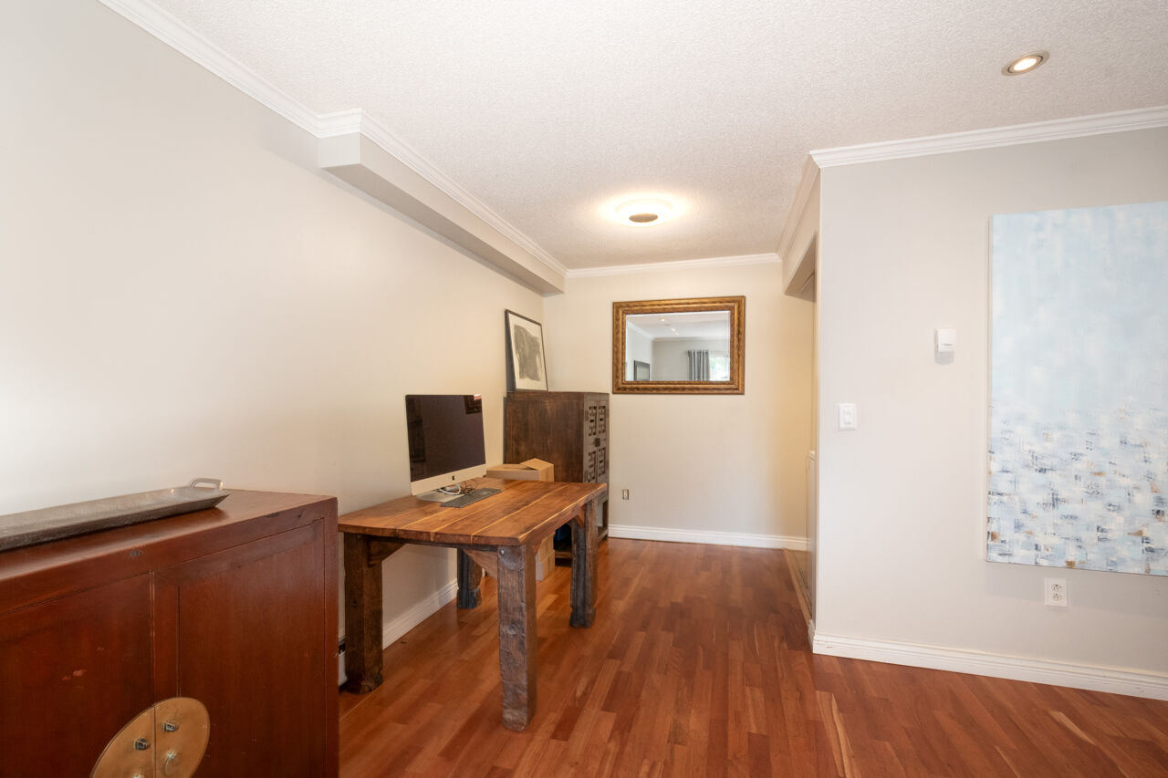 112 2250 Oxford St