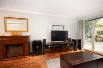 112 2250 Oxford St