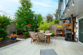 112 2250 Oxford St